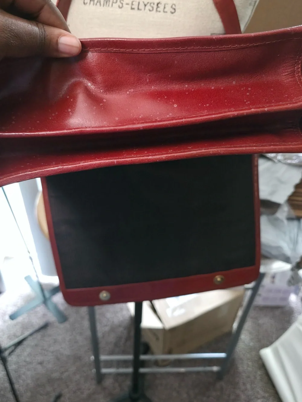 Classic Brown Leather Crossbody Bag - Unbranded